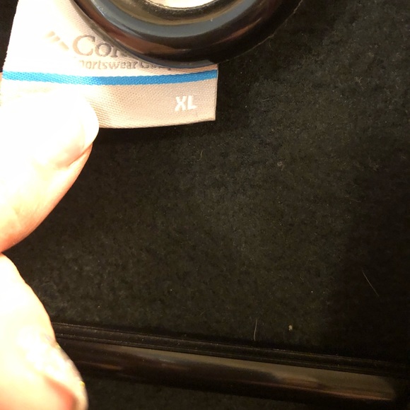 Ladies Columbia fleece jacket - Picture 2 of 2